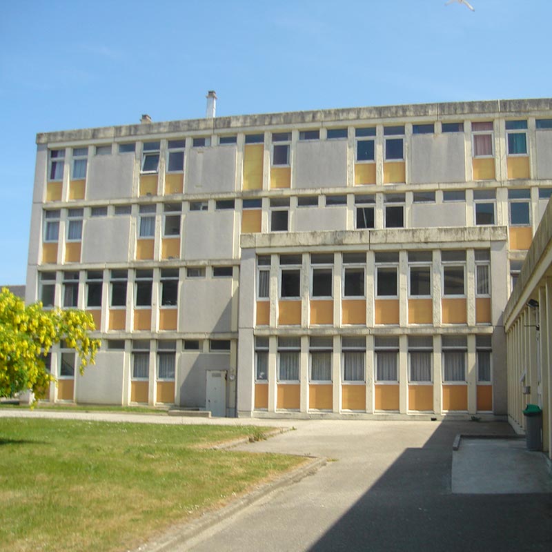 IFSI IFAS étudiant en école d'infirmier et d'aidesoignant à